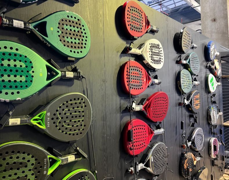 Tennis Padel Arrogetto di Arredamento Su Misura