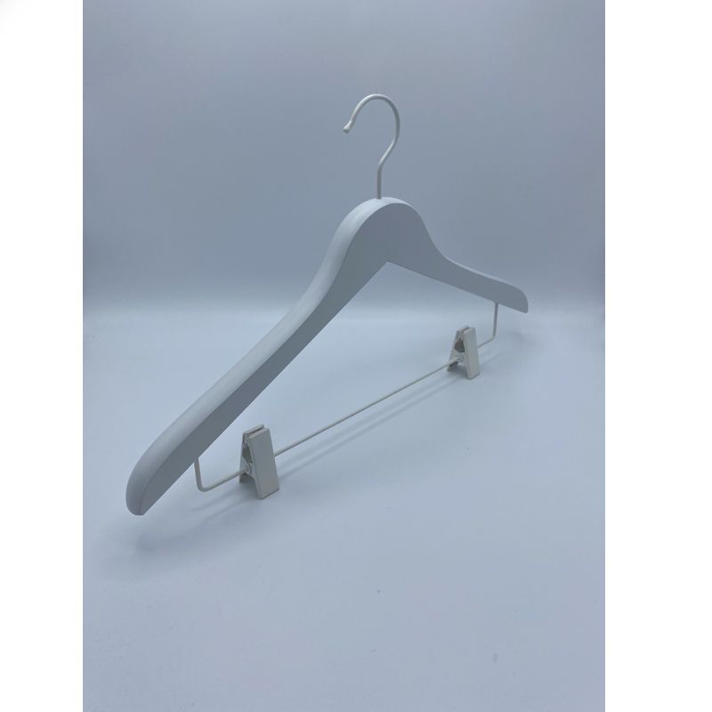 Image 5 : 50 Wooden hangers with clips ...