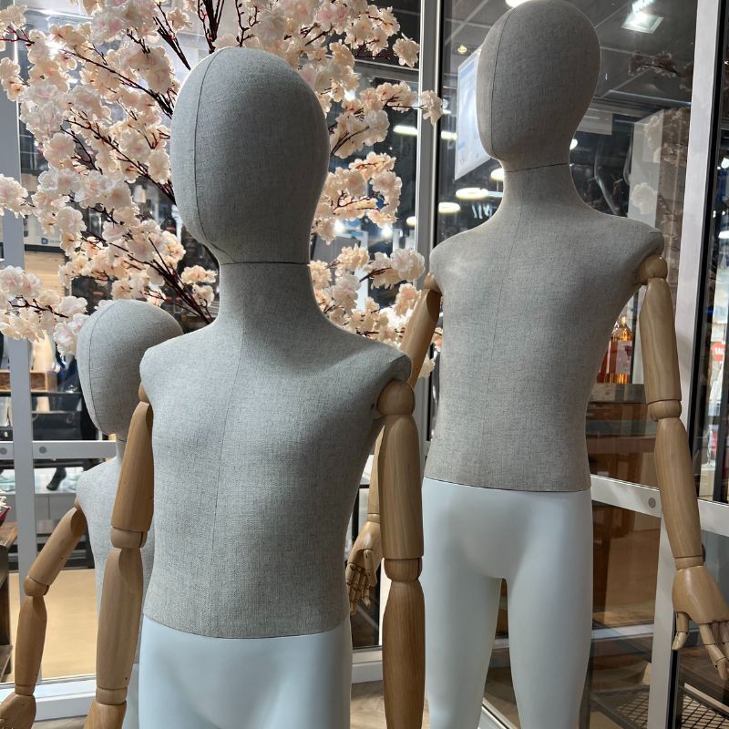 Image 7 : Abstract children’s display mannequin ...