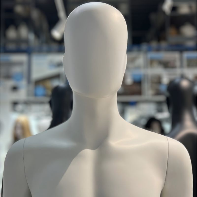 Image 6 : Mannequin abstract for men in ...